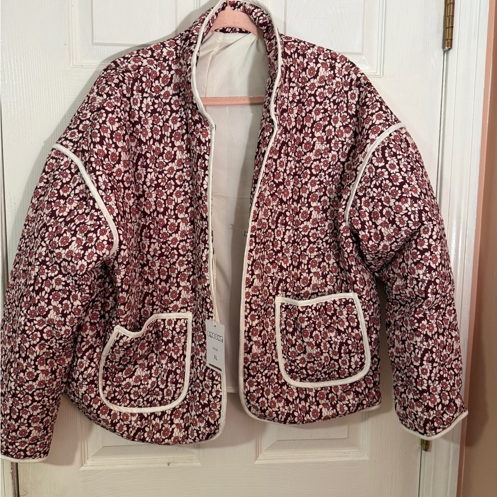 Floral Quilted Jacket with White Trim - Picture 2 of 4